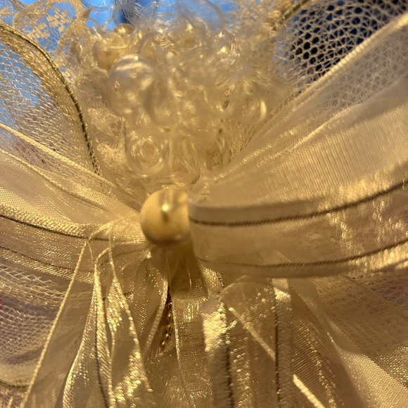 Elegant White Angel  with Lace, Ribbons and beads- handcrafted for Christmas - Picture 8 of 16